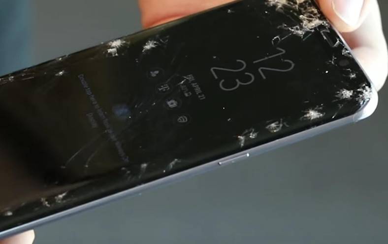 Samsung Galaxy S8 zerbrechliches Smartphone
