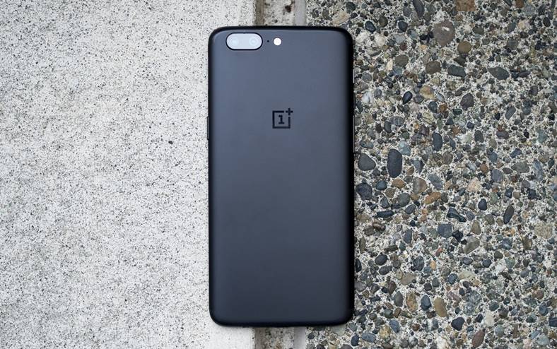 OnePlus 5 rezistenta