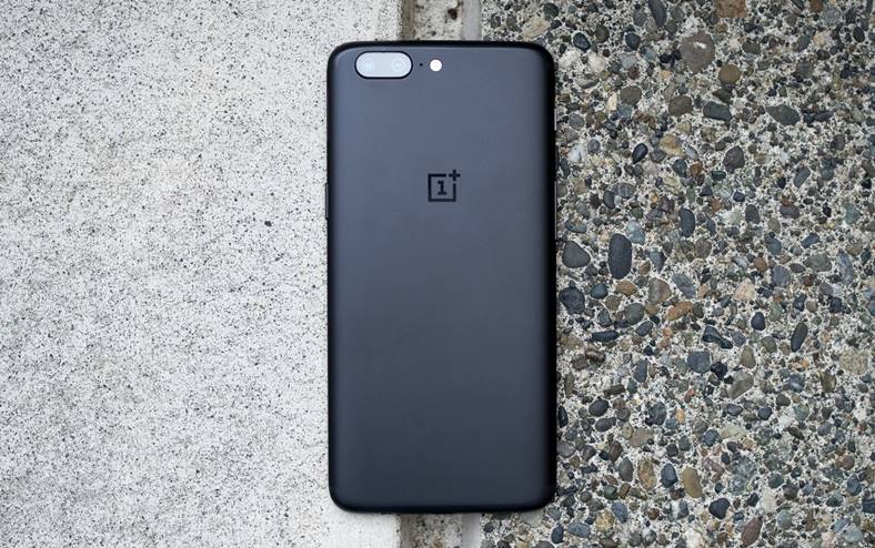 OnePlus 5 rezistenta