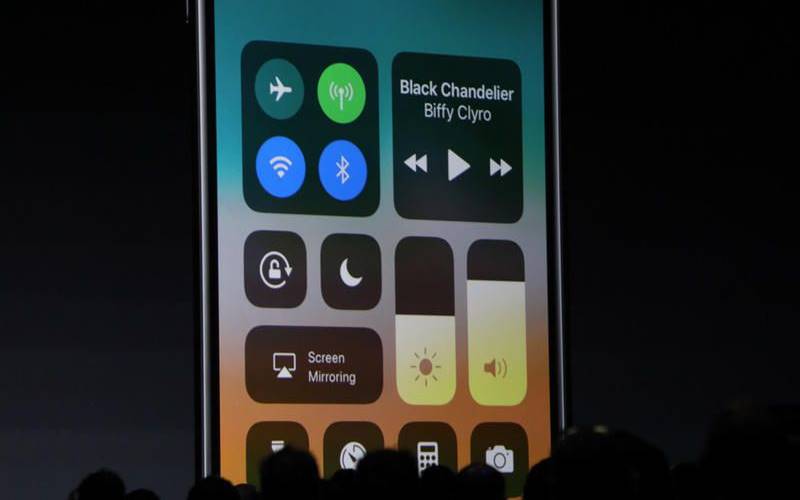 iOS 11 Control Center iPhone