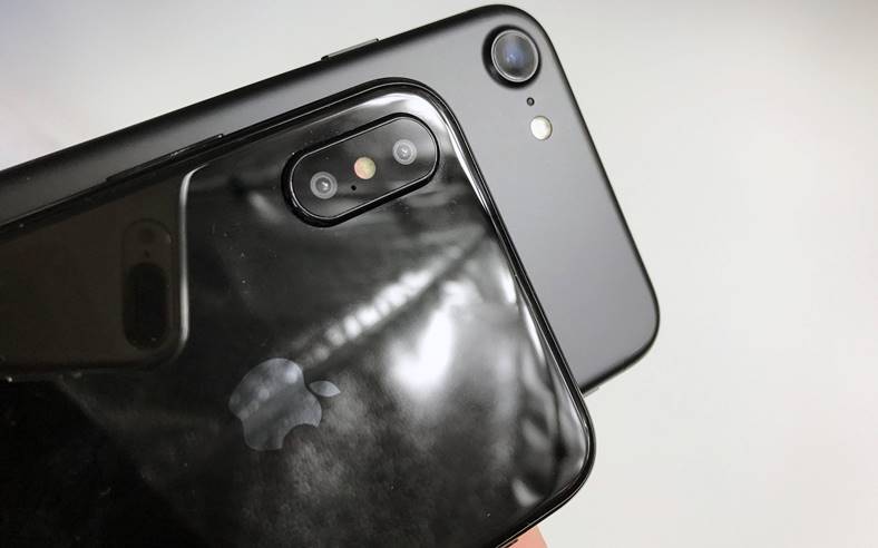 iPhone 8 im Vergleich zum iPhone 7 Foto