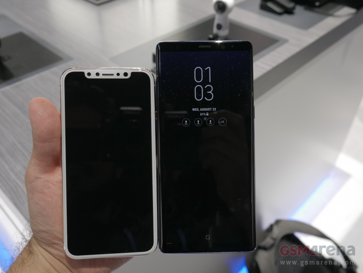 Samsung Galaxy Note 8 sammenligning iPhone 8 2