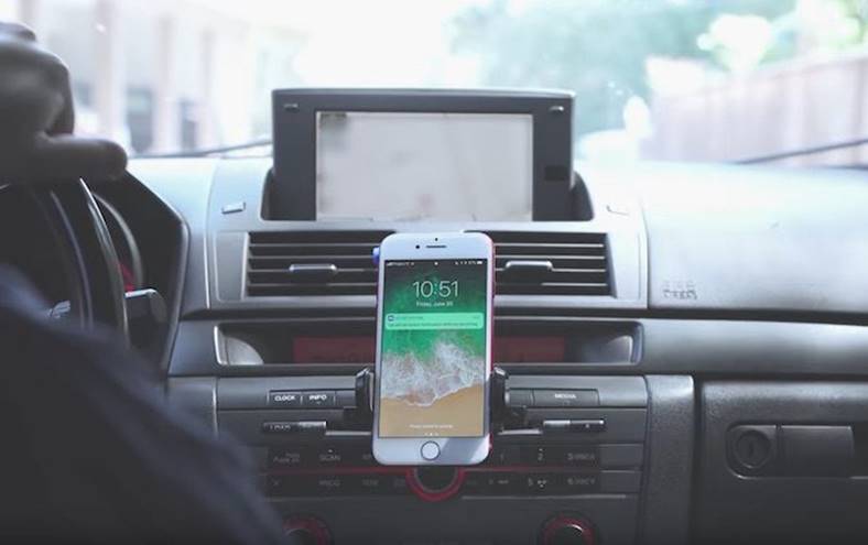 Apple warf dem iPhone vor, Autofahrer abzulenken