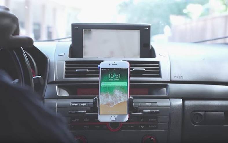 Apple acusó al iPhone de distraer a los conductores