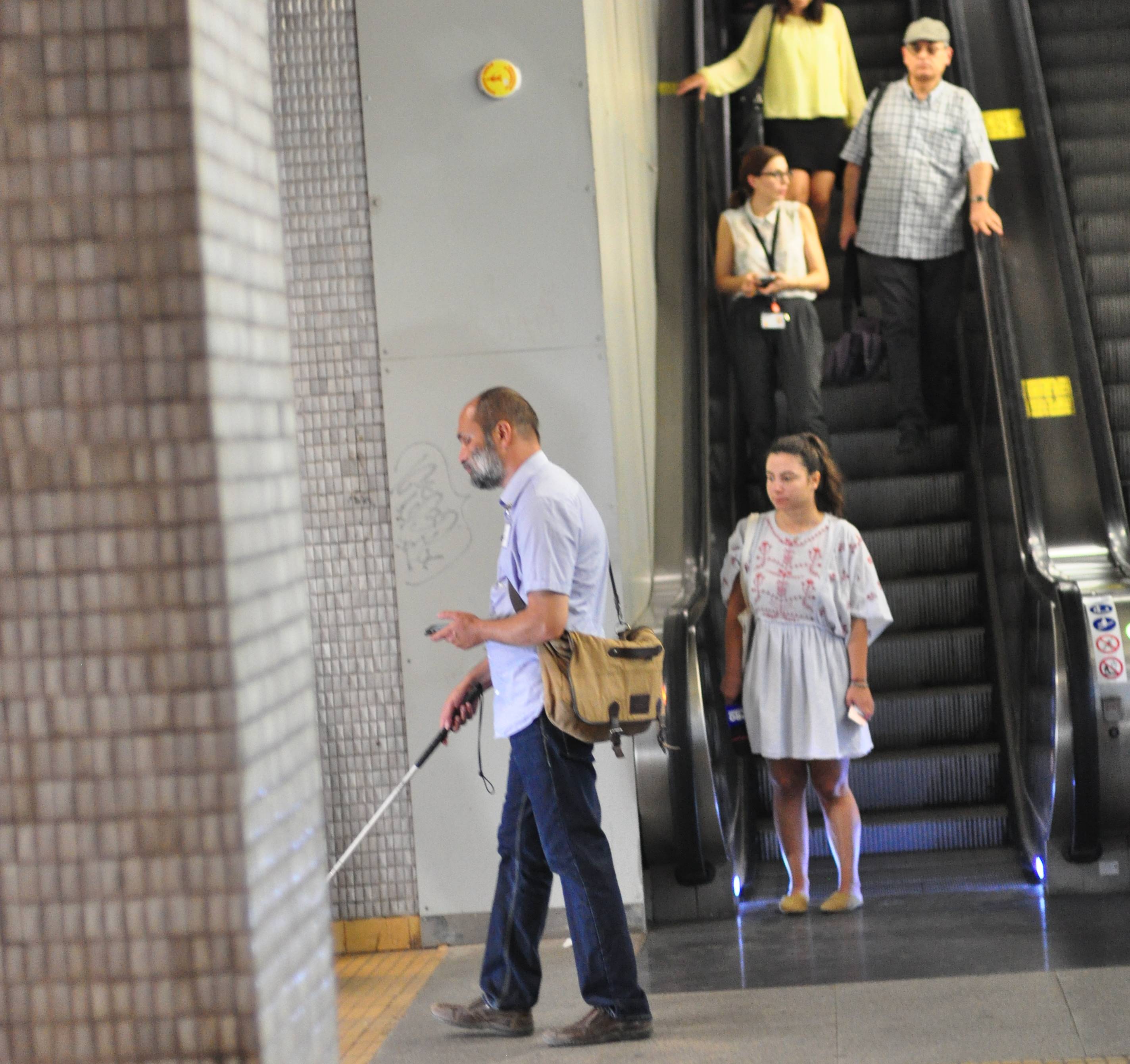 le métro accessible aux malvoyants fondation orange 3