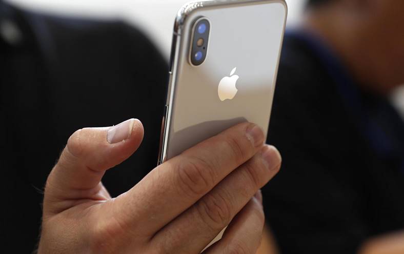 iPhone X:n maailmanlaajuiset hinnat kalliita