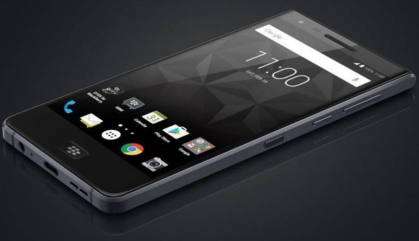 Blackberry Motion iPhone 8 competitor