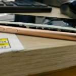 iPhone 8 baterie umflata