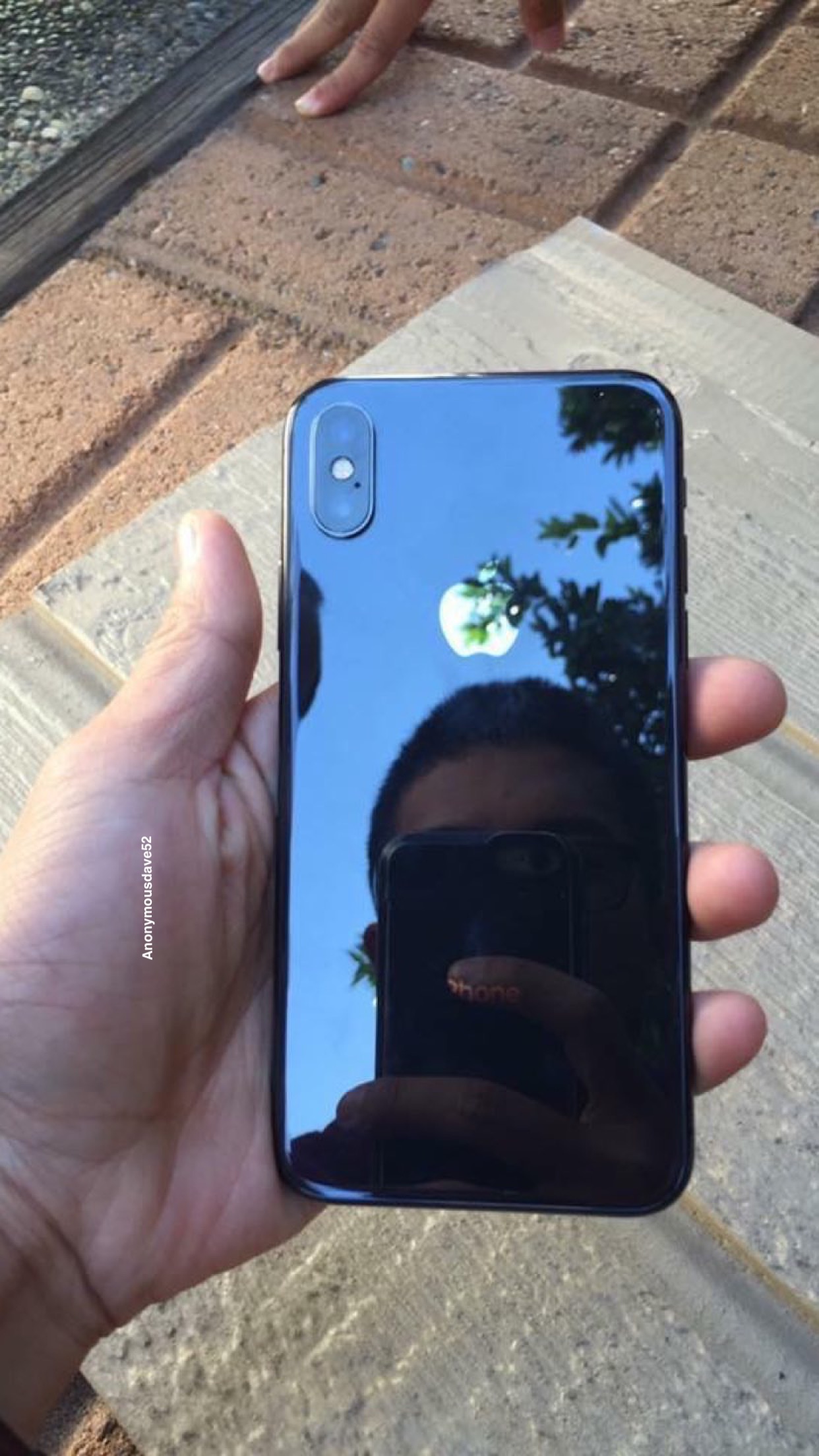 Immagini nere per iPhone X 2