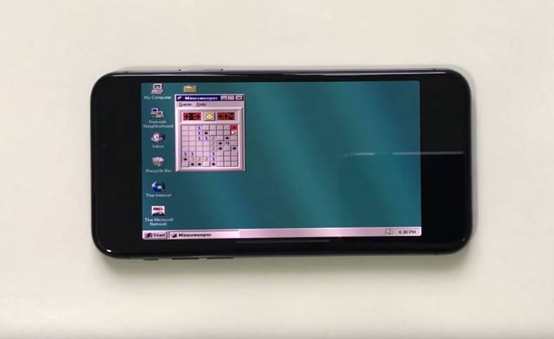 Windows 95iPhone X