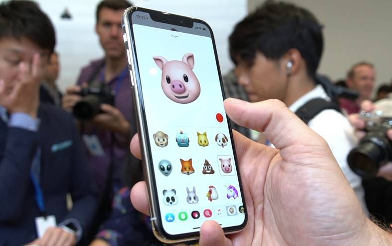 Karaoke Animoji dla iPhone'a X