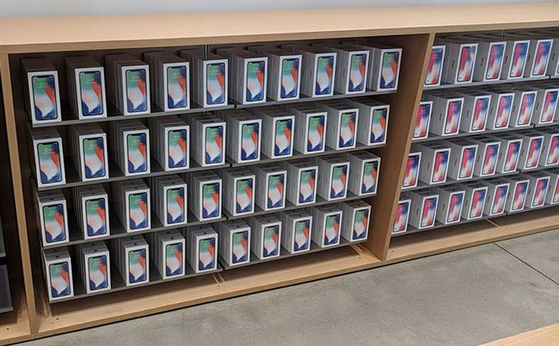 iPhone X butiksmængder