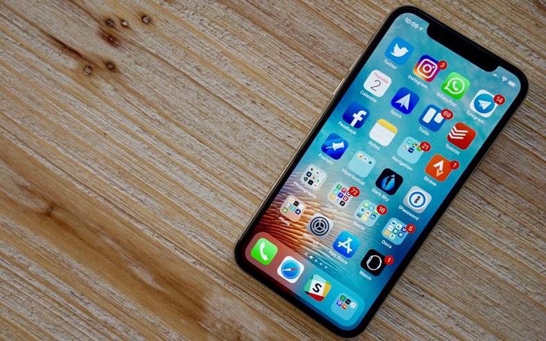 Test complexe d'identification du visage de l'iPhone X