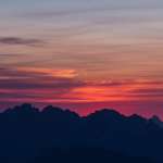 mountains_sunset_sky_horizon_118121_750x1334