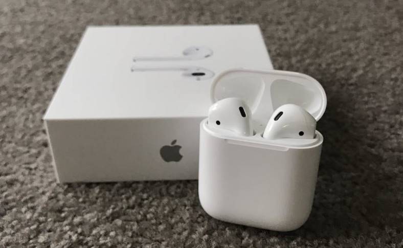 Apple AirPods 2 2018