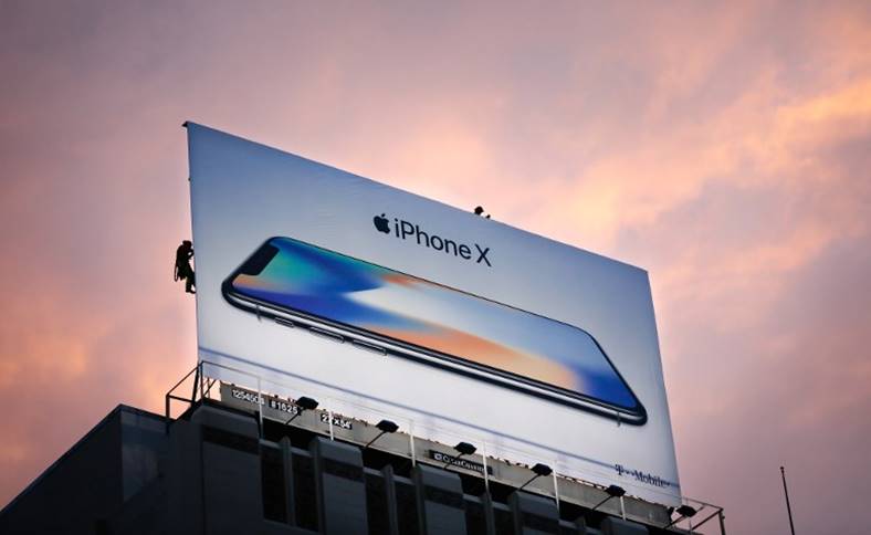 Proces karny Apple ograniczający iPhone'a