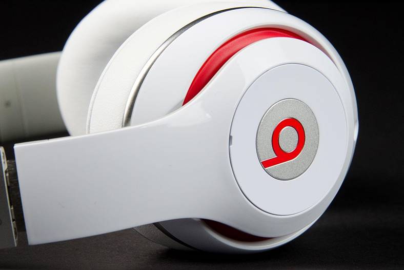 eMAG. Beats Headphones-kerstuitverkoop