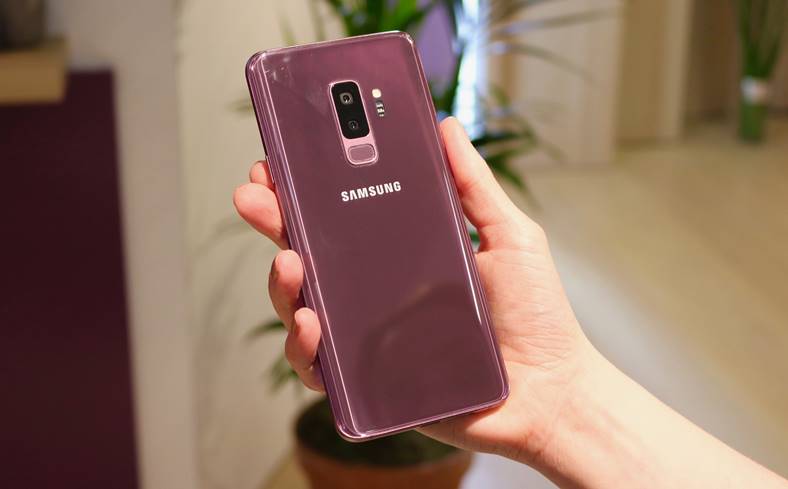 Samsung Galaxy S9 PRISSPECIFIKATIONER FRÄMJANDE BILDER