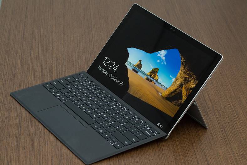 Surface Pro 4 Bagi køleskabsproblem