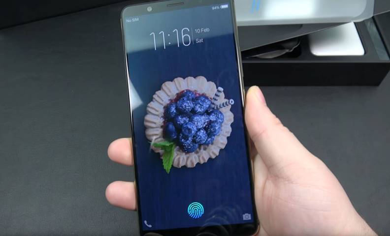 Vivo X20 Plus näytön sormenjälki