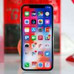 iPhone X Productia Samsung