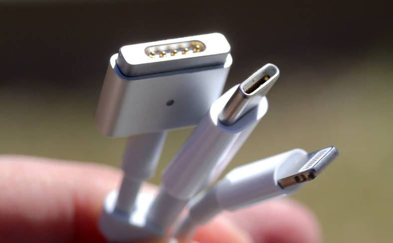 Apple iPhone USB-C