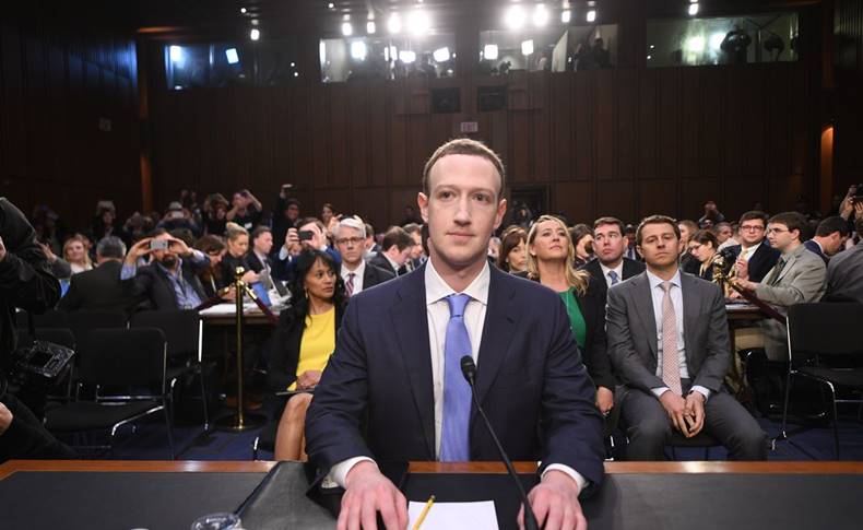 Oświadczenia na żywo na Facebooku Mark Zuckerberg Kongres USA