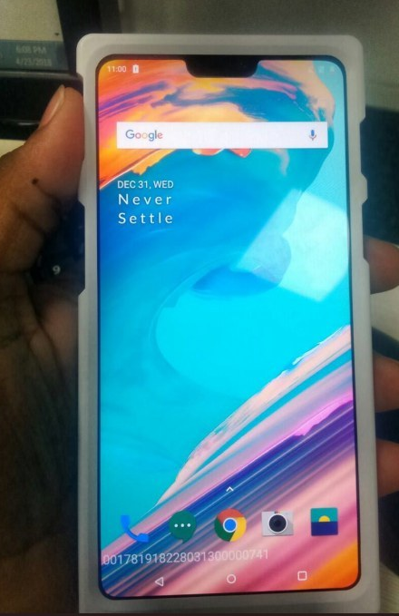 OnePlus 6 na zdjęciu