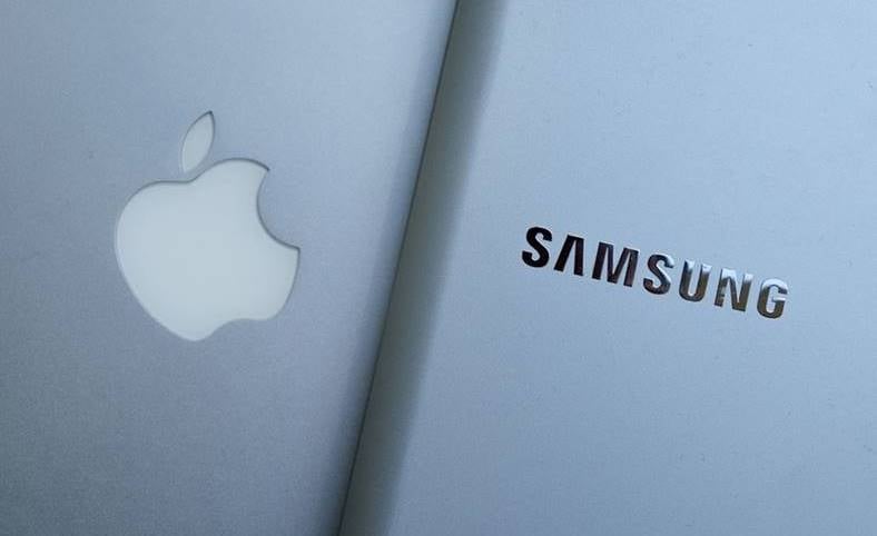 Apple CASTIGA Procesul Samsung Daune URIASE