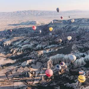 balloons_rocks_flight_123551_2780x2780 | iDevice.ro