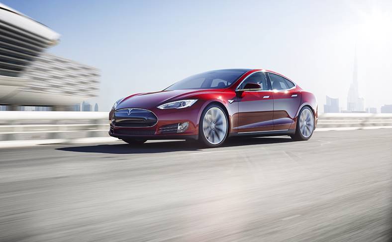 Apple contrata ingenieros de Tesla