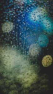 drops_glare_glass_124961_938x1668 | iDevice.ro