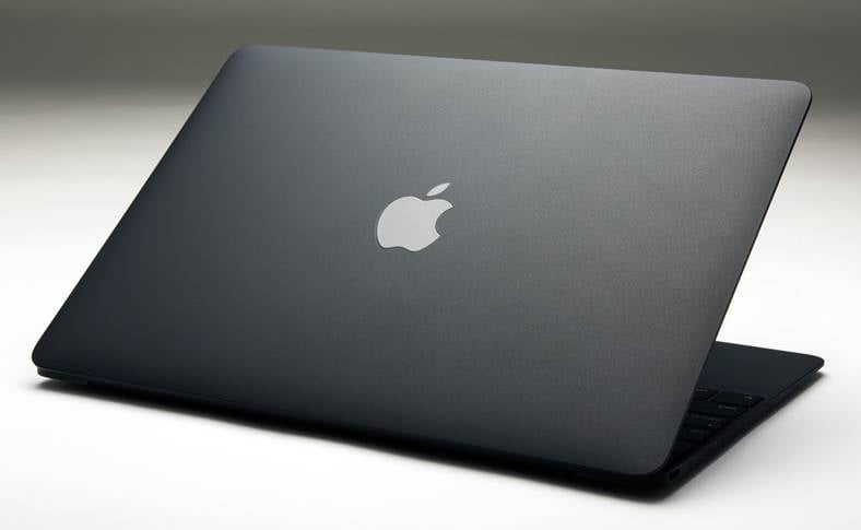 MacBook ultra-subtire Lansat 2018