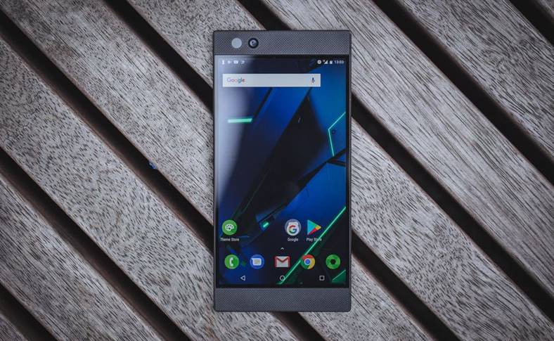 Razer Phone 2 Data LANSARE