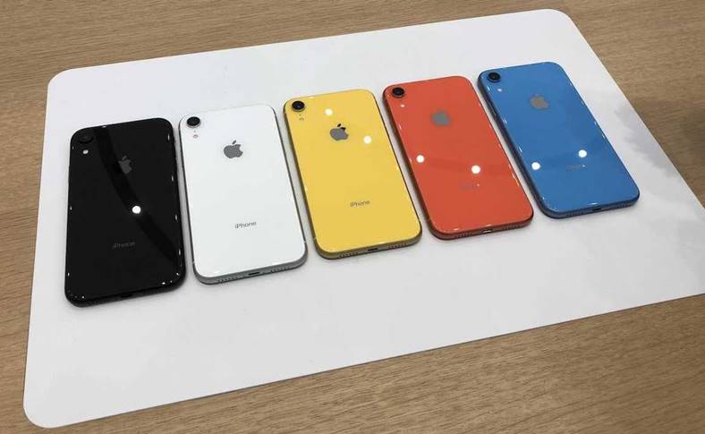 iPhone XR IMPRESII