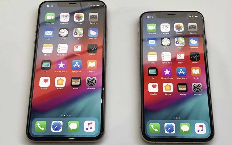 iPhone XS Apple Watch 4 tilauksen toimitus