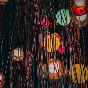 lamps_balls_colorful_128439_2780x2780 | iDevice.ro