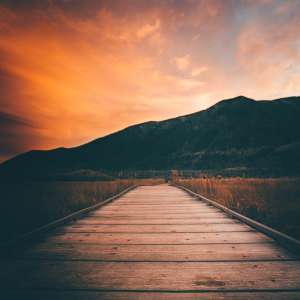 pier_mountains_sunset_130072_2780x2780 | iDevice.ro
