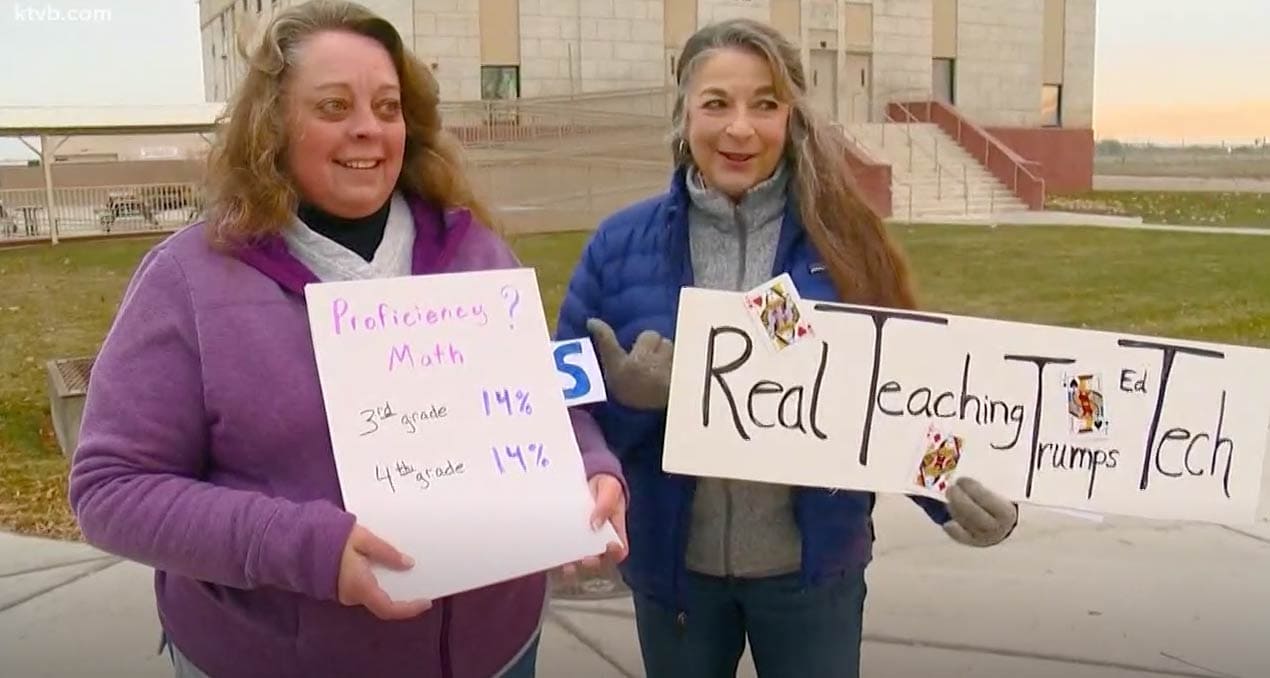 El presidente de Apple protesta contra la escuela