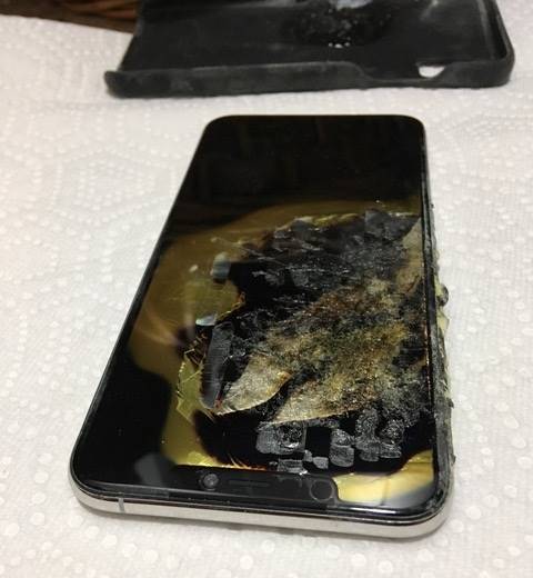 iPhone XS Max explodat imagini 2