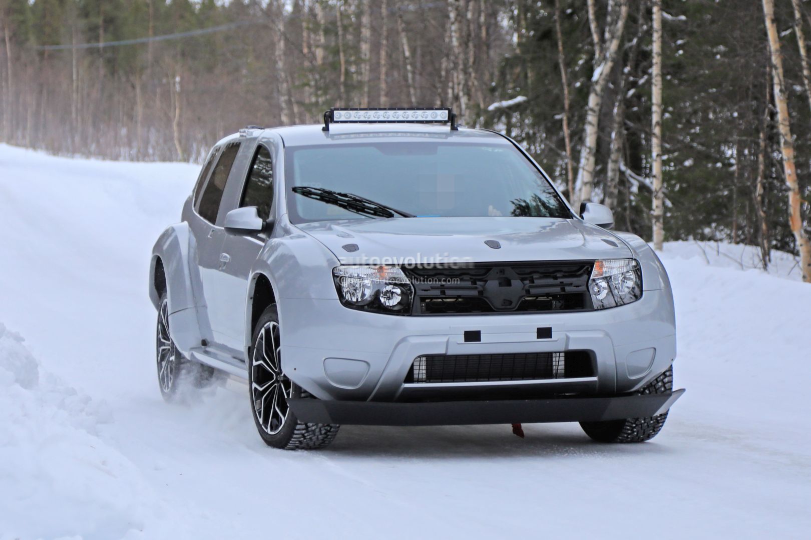 Dacia Duster elektryczna 2