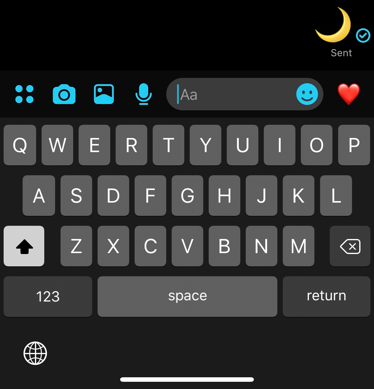 Facebook Messenger dark mode conversatii