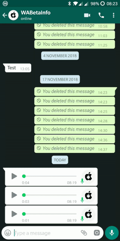 WhatsApp features voice messages