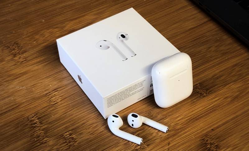 AirPods 2 GEDEMONTEERD