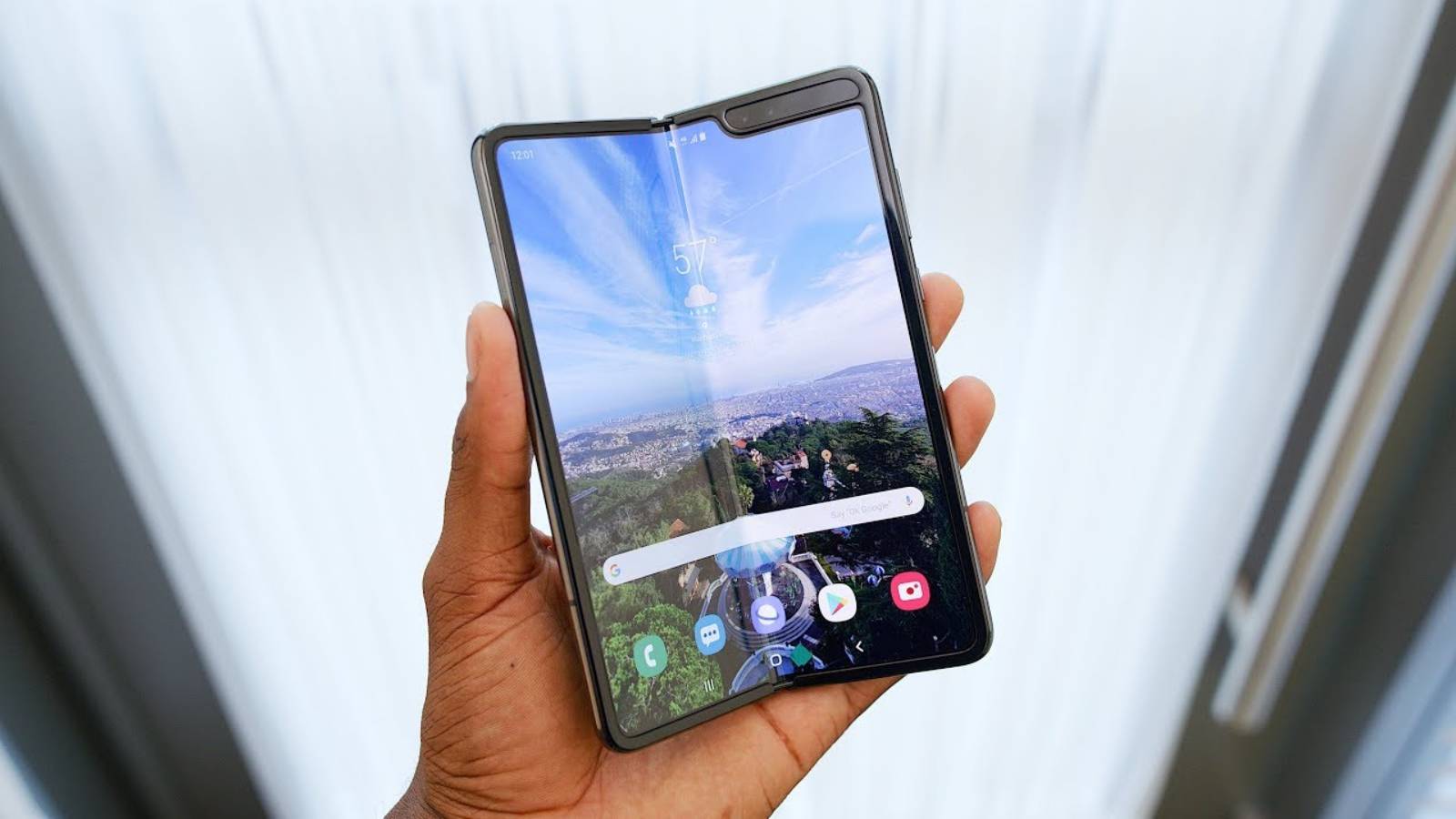 Samsung GALAXY FOLD udsættelse