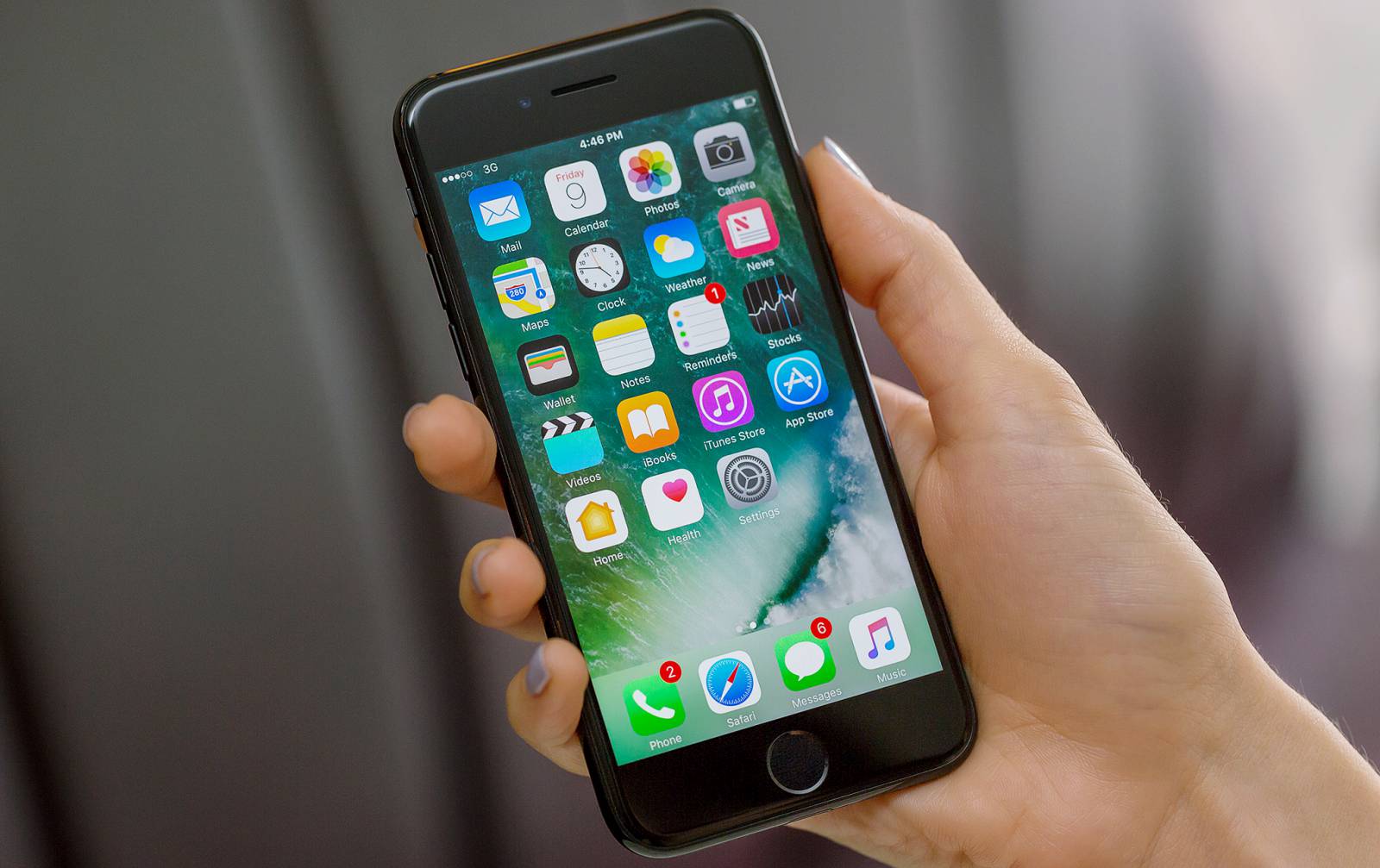 eMAG bietet iPhone 7 1750 LEI REDUZIERTEN Preis