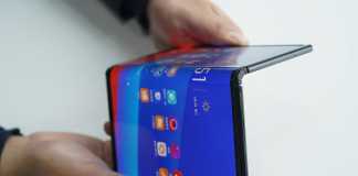 New Images Huawei MATE X used Huawei CEO
