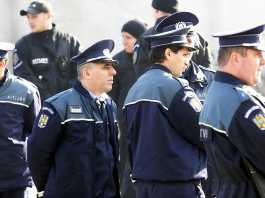 Tatal Fetei UCISE Caracal SPART Usile Caselor Primele Perchezitii AMENINTAT Plata Interventiilor