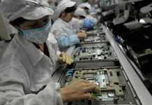 iphone furt componente productie