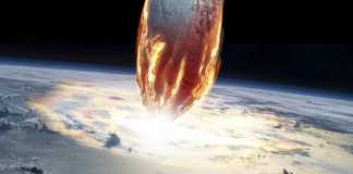 KUMMITÄTI. VAROITUS, Asteroidi tulee suurella nopeudella kohti Maata